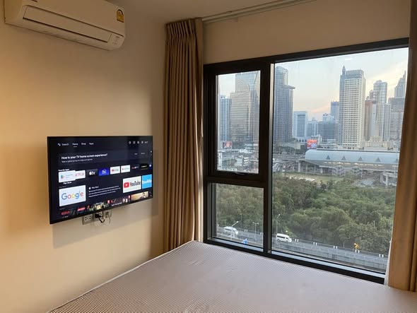 bedroom of Life Asoke Hype