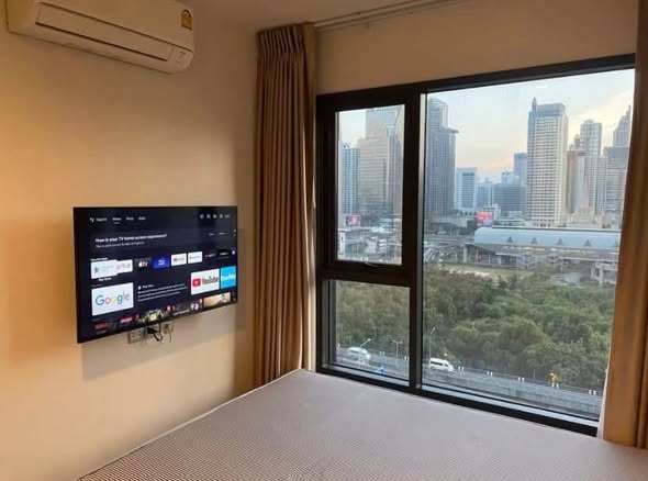 bedroom of Life Asoke Hype