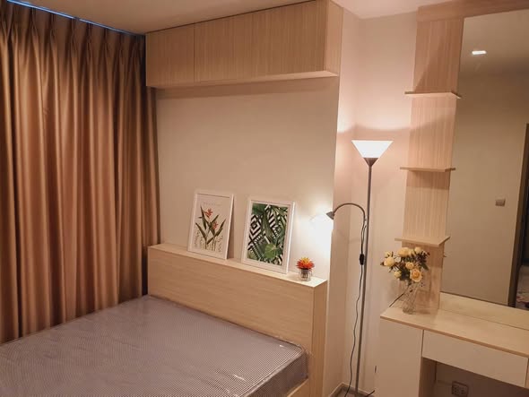 bedroom of Life Asoke Hype