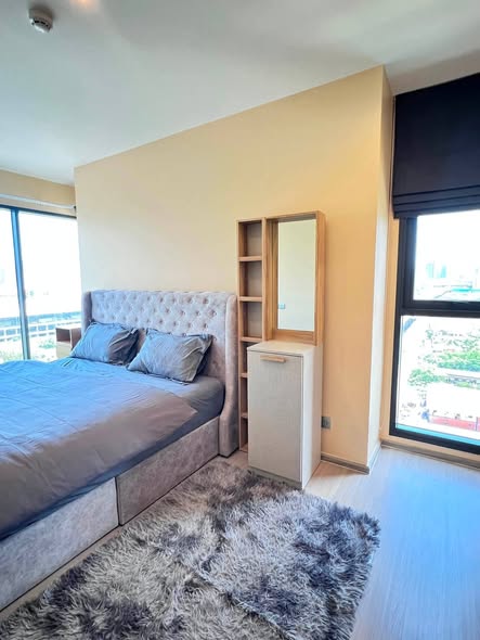 bedroom of Life Asoke Hype