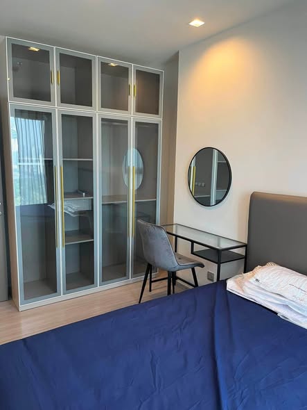bedroom and room interior of Life Asoke Hype