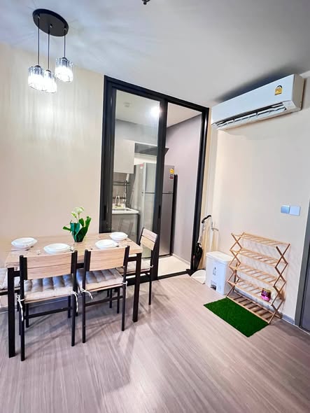 room interior of Life Asoke Hype