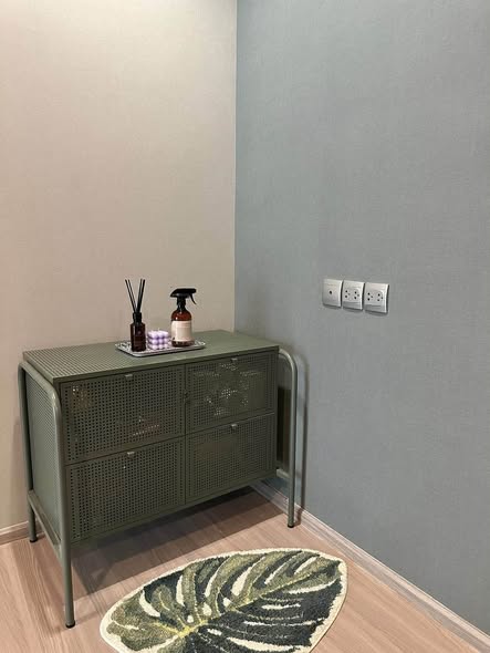room interior and bathroom of Life Asoke Hype