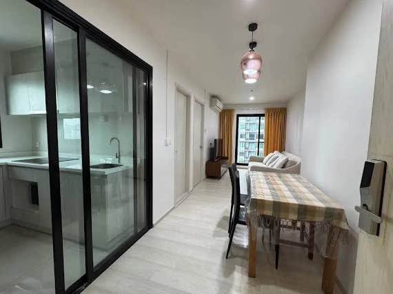 room interior of Life Asoke