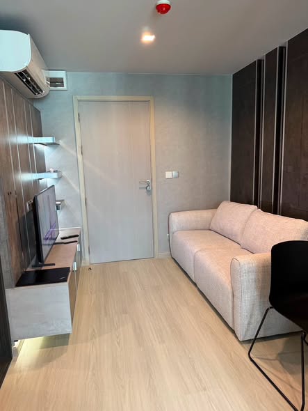 bedroom and room interior of Life Ladprao