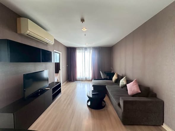 living room and bedroom of Life@ Lat Phrao 18
