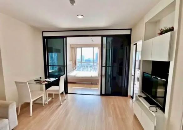 living room and room interior of Life@ Lat Phrao 18