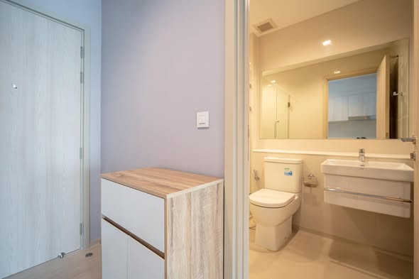 bathroom of Life One Wireless