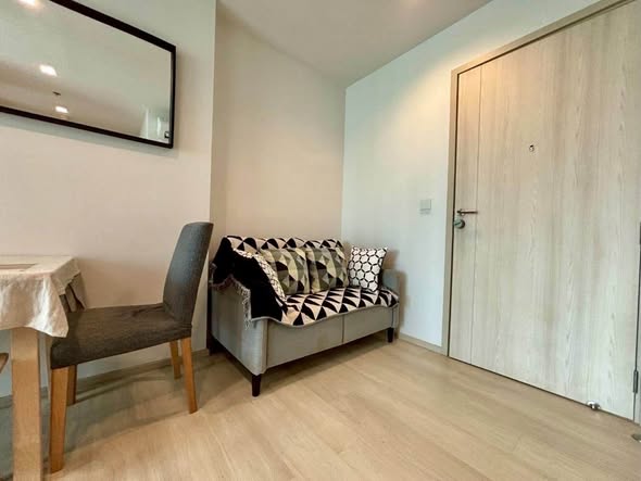 bedroom of Life One Wireless