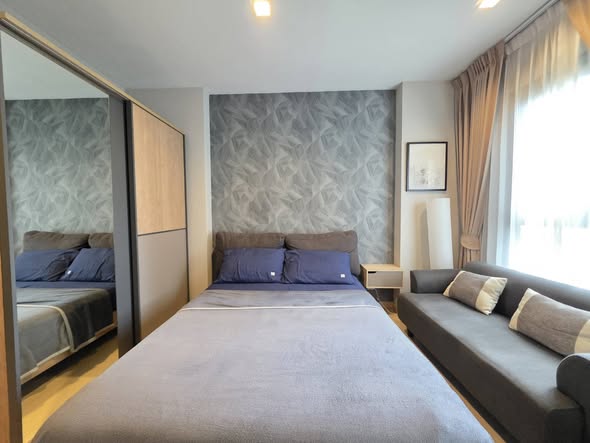 bedroom of Life One Wireless