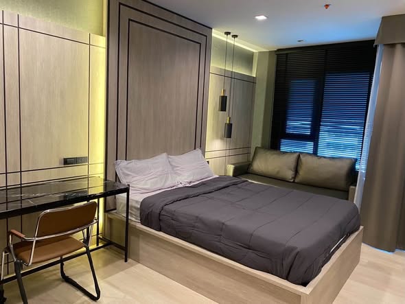 bedroom of Life One Wireless