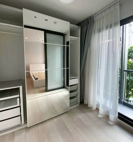 bedroom and room interior of Life One Wireless