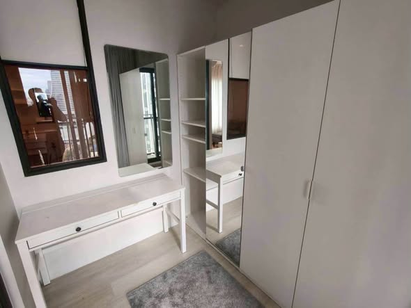 bedroom and room interior of Life One Wireless