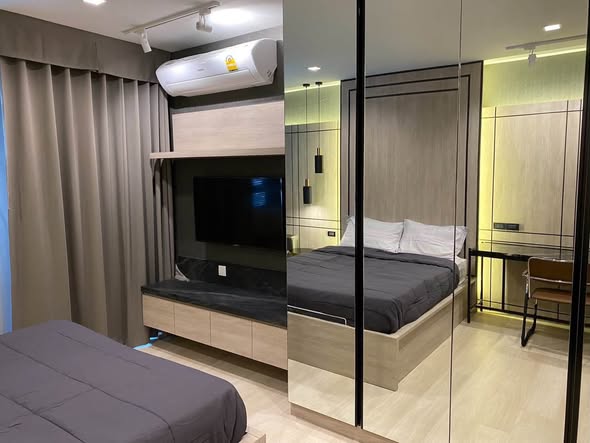 bedroom and room interior of Life One Wireless