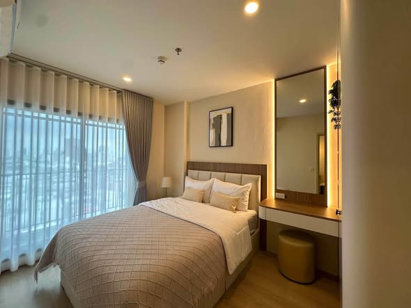 bedroom of Life Rama 4 – Asoke