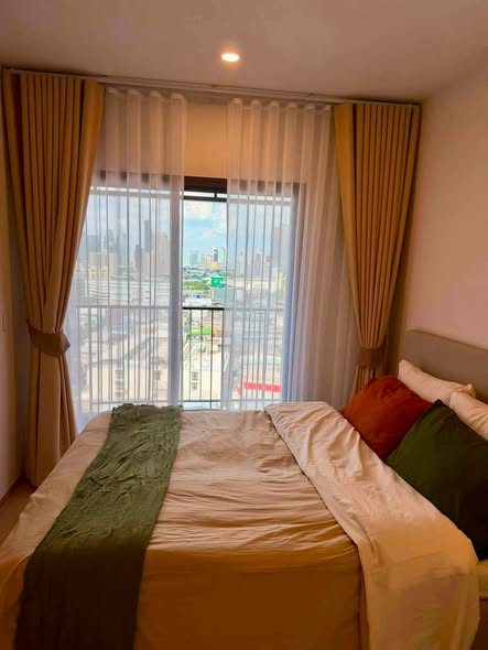bedroom of Life Rama 4 – Asoke