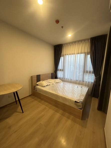 bedroom of Life Rama 4 – Asoke