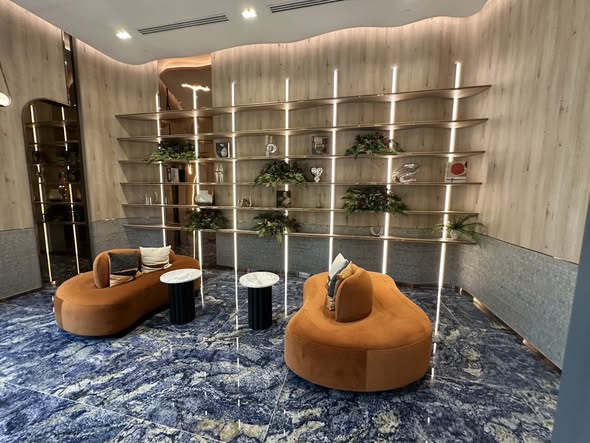 Life Rama 4 – Asoke
