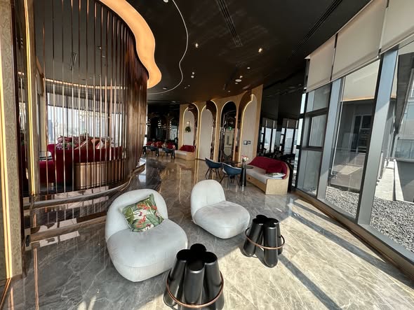 Life Rama 4 – Asoke