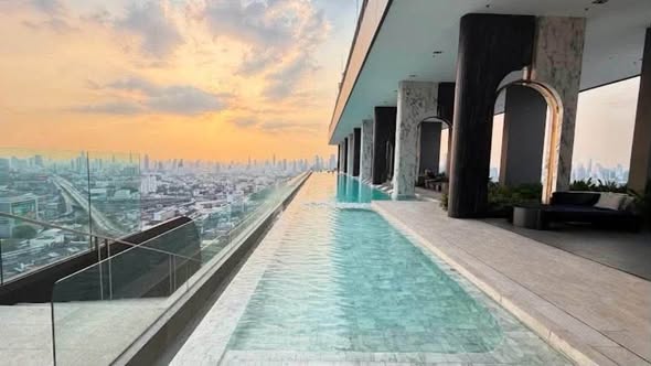 pool of Life Rama 4 – Asoke