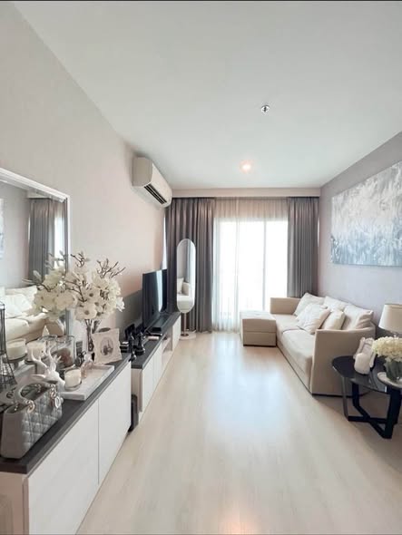 bedroom and living room of Life Ratchadapisek