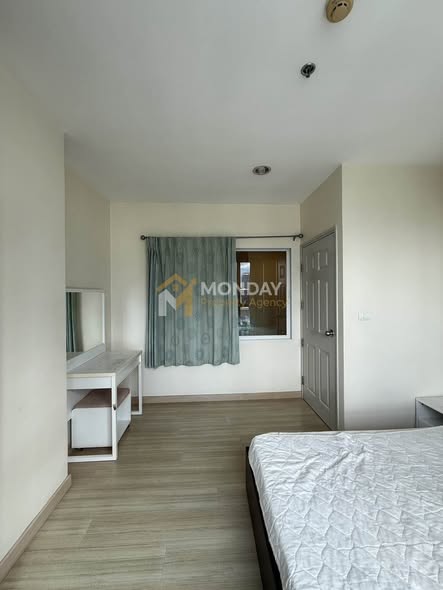 bedroom of Life @ Sathon 10