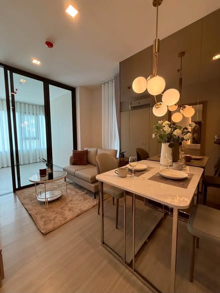 living room of Life Sathorn Sierra ไลฟ์ สาทร เซียร์รา