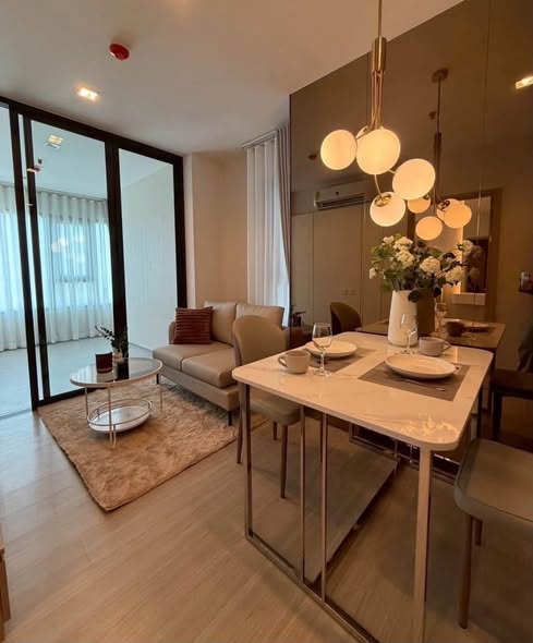 living room of Life Sathorn Sierra ไลฟ์ สาทร เซียร์รา