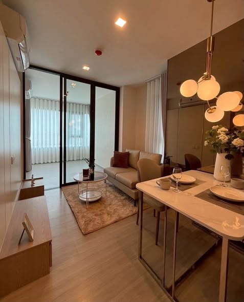 living room and room interior of Life Sathorn Sierra ไลฟ์ สาทร เซียร์รา