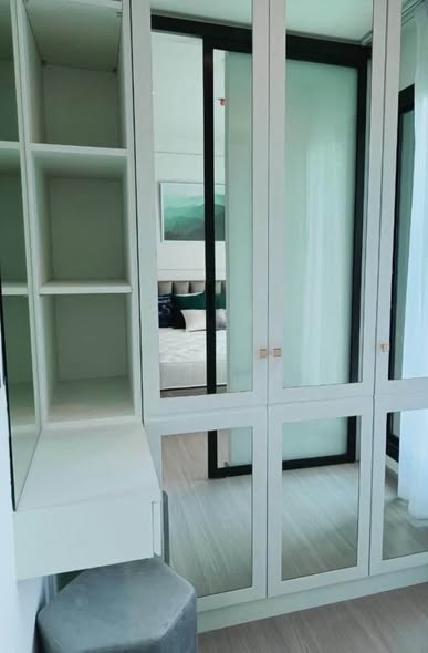 room interior of Life Sathorn Sierra ไลฟ์ สาทร เซียร์รา
