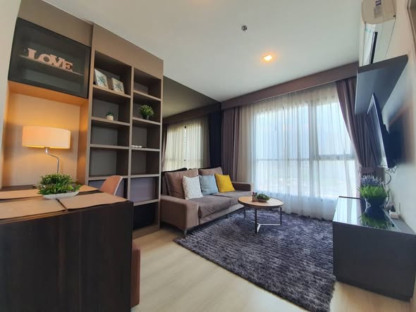 bedroom and living room of Life Sukhumvit 48