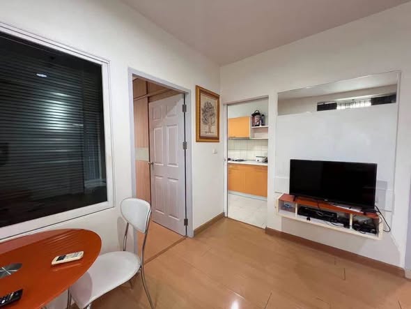 living room and room interior of Life@Ratchada-Huai Khwang