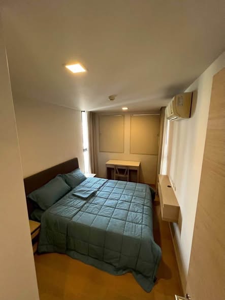 bedroom of LIV@49