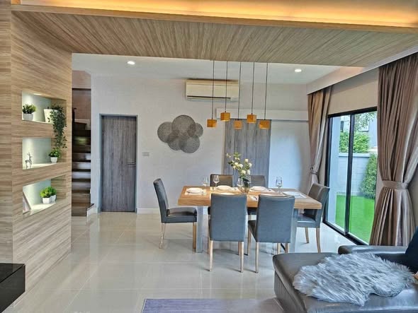 living room of บ้านลุมพินี สวนหลวง ร.๙