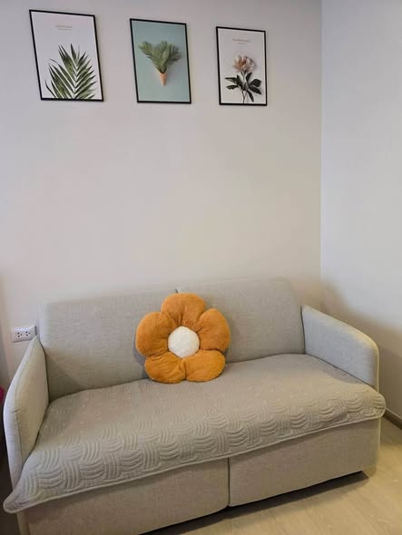 living room of ดีคอนโด แอร์ ลาดกระบัง
