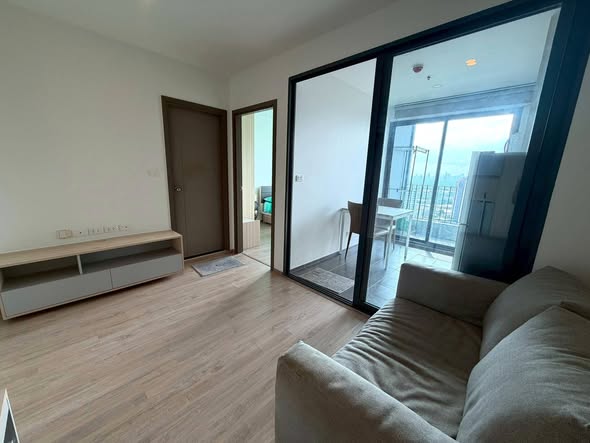 living room and bedroom and room interior of ซอย ไอดีโอ โอทู
