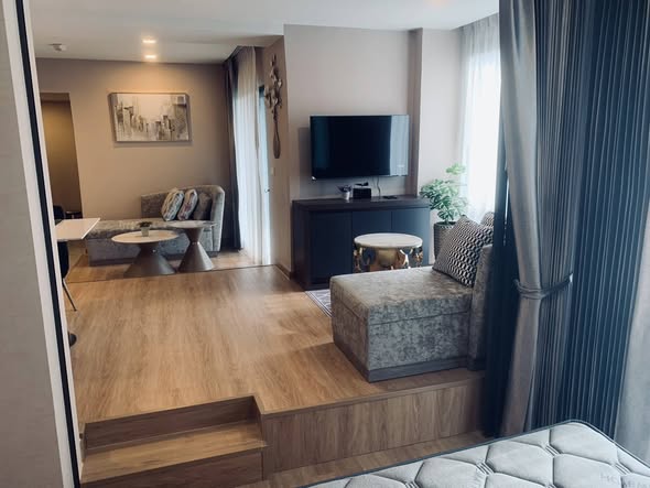 bedroom and living room and room interior of LLoyd Soonvijai Condo