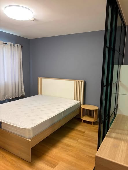 bedroom of Lumpini Center Sukhumvit 77.