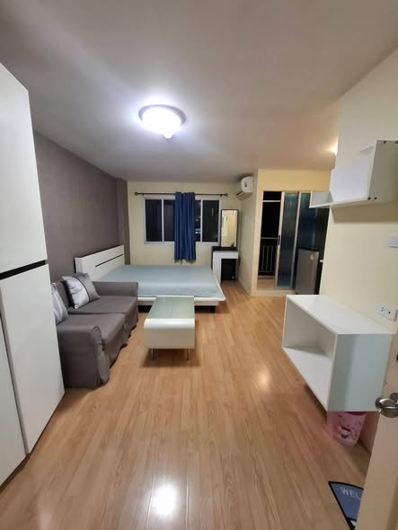 bedroom of Lumpini Condo Town Bodindecha-Ramkhamhaeng