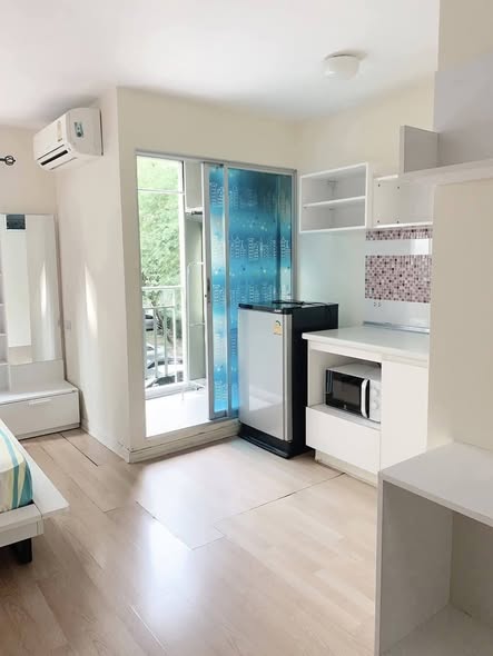room interior of Lumpini Condo Town Bodindecha-Ramkhamhaeng