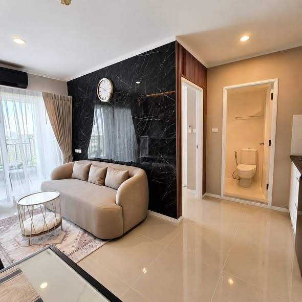 bedroom and living room of Lumpini Park Beach Jomtien