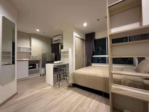 bedroom and room interior of Lumpini Park Phetkasem 98