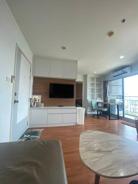 living room of Lumpini Park Rama 9 – Ratchada