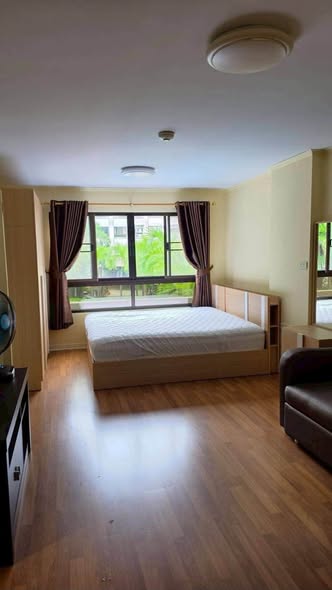 bedroom of Lumpini Place Narathiwas – Chaopraya