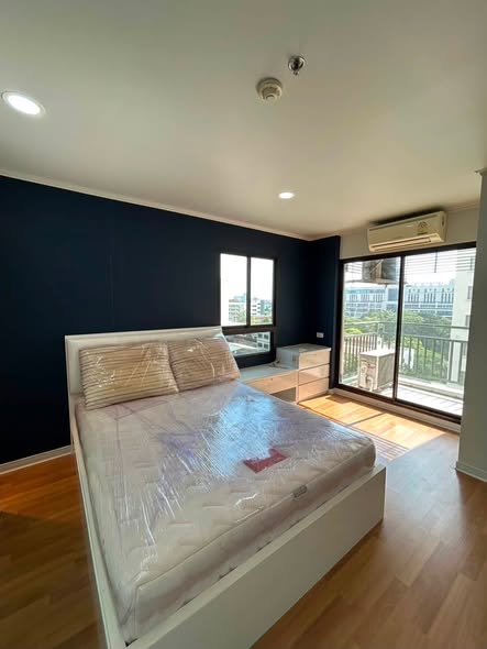 bedroom of Lumpini Place Phahon-Saphan Khwai