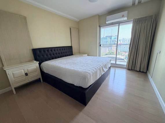 bedroom of Lumpini Place Rama 9 – Ratchada