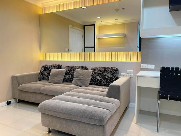 living room of Lumpini Place Rama 9 – Ratchada