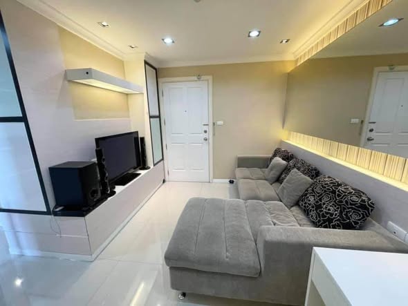 living room of Lumpini Place Rama 9 – Ratchada