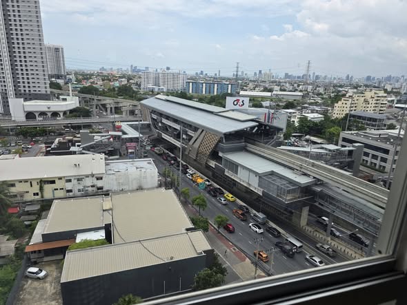 Lumpini Place Srinagarindra – Hua Mak Station