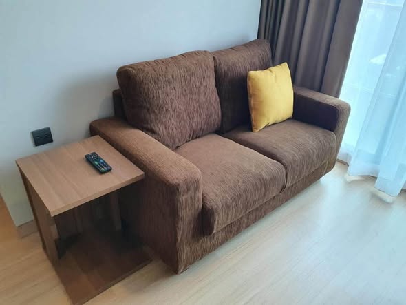 living room of Lumpini Suite Phetchaburi – Makkasan